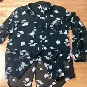 Black Floral XL Button down long sleeve Tunic